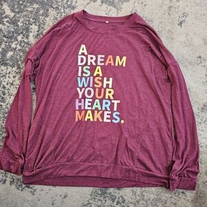 Disney fans!! Perfect shirt to wear to the park or at home. 2x tshirt.